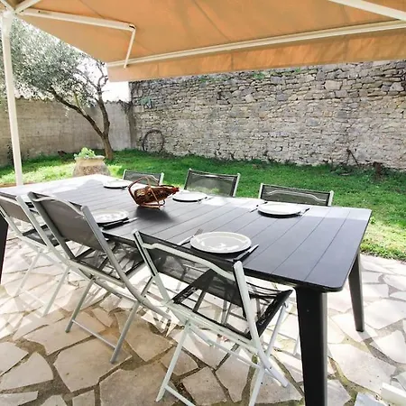 Otel Cosy Montaud (Herault)